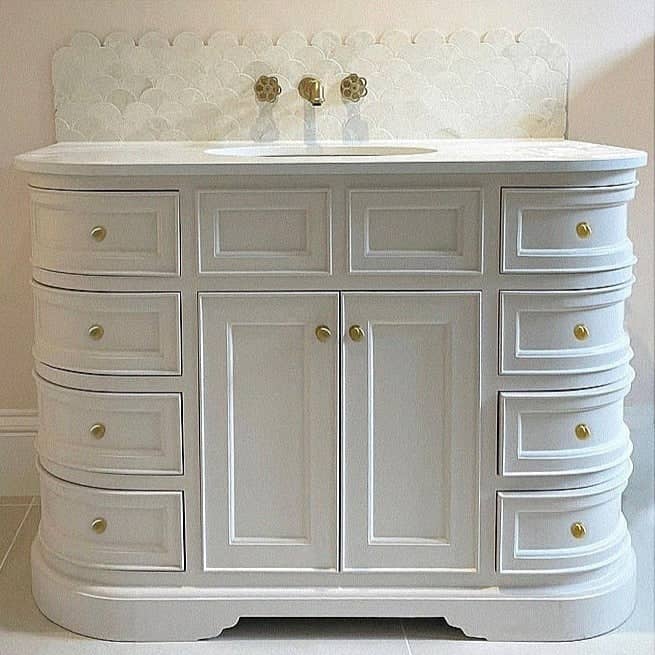 8 drawer vanity unit in bathroom