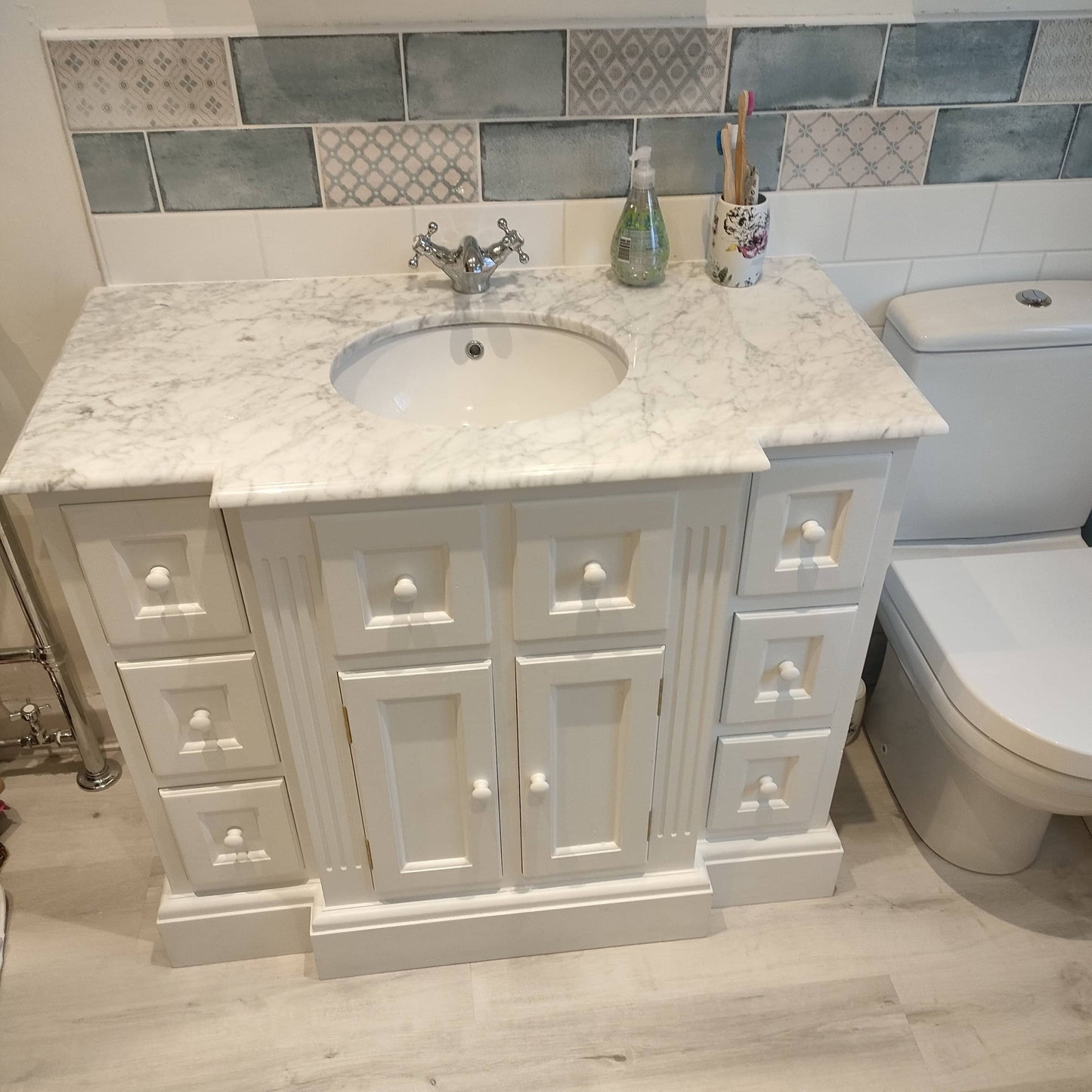 small shaker style vanity unit