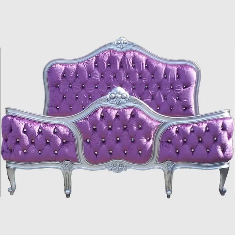 Elegant upholstered bedframe